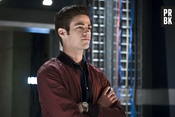 Em "The Flash", Barry (Grant Gustin) aparece com olhar de satisfação em nova imagem divulgada