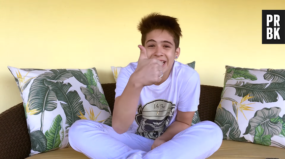 João Guilherme Ávila faz vídeo sobre o seu dia a dia na escola!