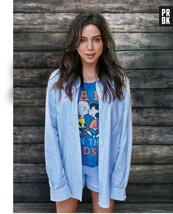 Em entrevista a Glamour, Anitta falou sobre a vontade de cantar no mundo inteiro