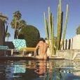 Tyler Blackburn, de "Pretty Little Liars" ficou pelado durante um mergulho na piscina no Instagram
