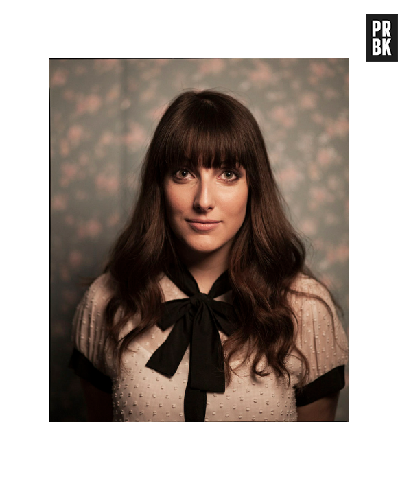 Outra escorpiana do dia 23 de outubro é a cantora brasileira Clarice Falcão