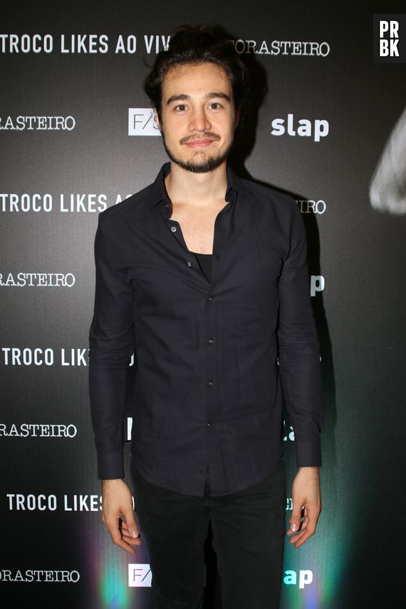 Quem também é escorpiano é o cantor Tiago Iorc