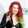Bella Thorne namora Tyler Posey, mas já disse com todas as letras que é bissexual quando questionada por um fã na internet