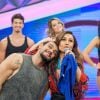 Sabrina Sato empresta o ombro pro cantor Lucas Lucco no "Pragrama da Sabrina"!