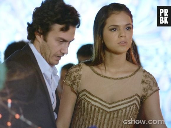 Na novela "Em Família", Laerte (Gabriel Braga Nunes) e Luiza (Bruna Marquezine) vão brigar novamente por causa de ciúme