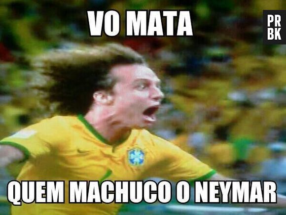 David Luiz não gostou... cuidado, Zuñiga!