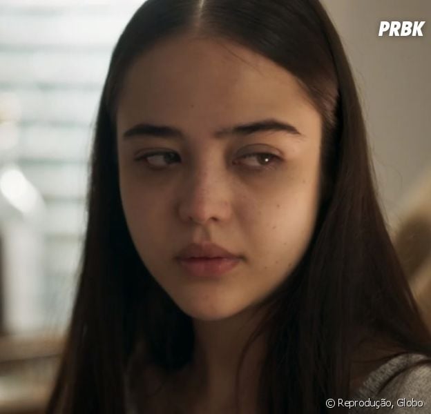 "O Outro Lado do Paraíso": Laura (Bella Piero) descobre que foi abusada pelo padrasto Vinicius (Flávio Tolezani)
