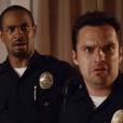 Jake Johnson e Damon Wayans Jr. vivem dupla de policiais politicamente incorretos em "Let's be cops"
