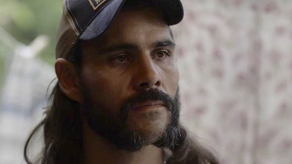 Final "O Outro Lado do Paraíso": Mariano choca júri ao mostrar ferimento feito por Sophia!