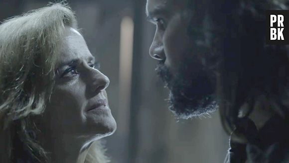 Em "O Outro Lado do Paraíso": Mariano (Juliano Cazarré) conta tudo que Sophia (Marieta Severo) fez com ele durante julgamento