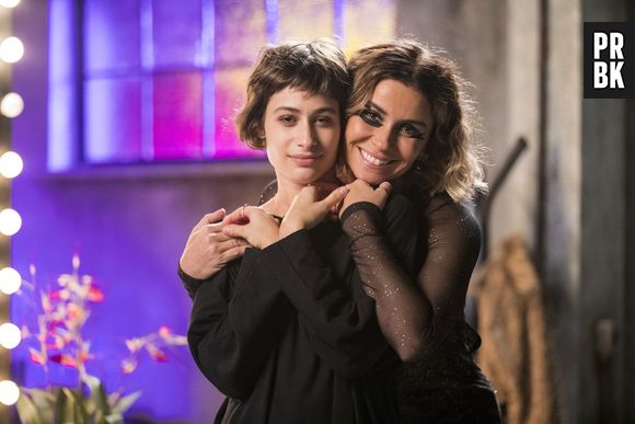 Em "Segundo Sol", Manu não faz ideia que Ariella na verdade é sua mãe