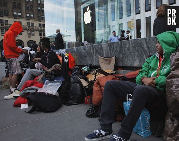 Lançamento do iPhone 5, em 2012, também foi marcado por longas esperas