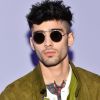 Em entrevista à Vogue, Zayn conta que não mantém contato com ninguém do One Direction e que os relacionamentos se desgastaram