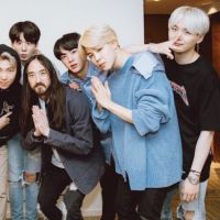 Steve Aoki e BTS finalmente lançam clipe de "Waste It On Me" com galã de "13 Reasons Why"!