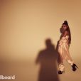 Após contagem regressiva e espera, Ariana Grande lança "imagine"