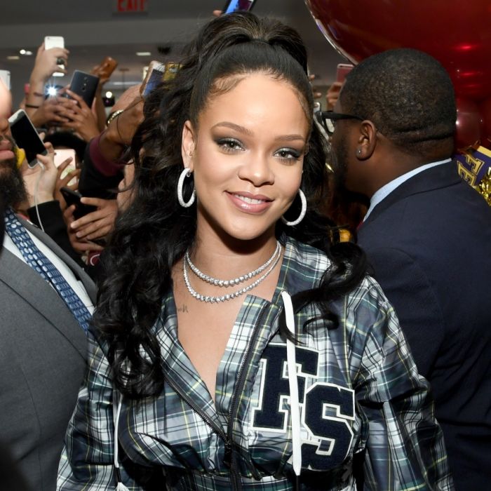 Rihanna registrou oito músicas novas recentemente