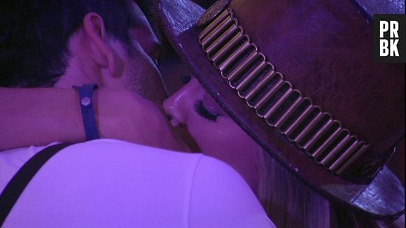 No "BBB19": Maycon e Isabella também não perderam tempo e trocaram muitos beijos!