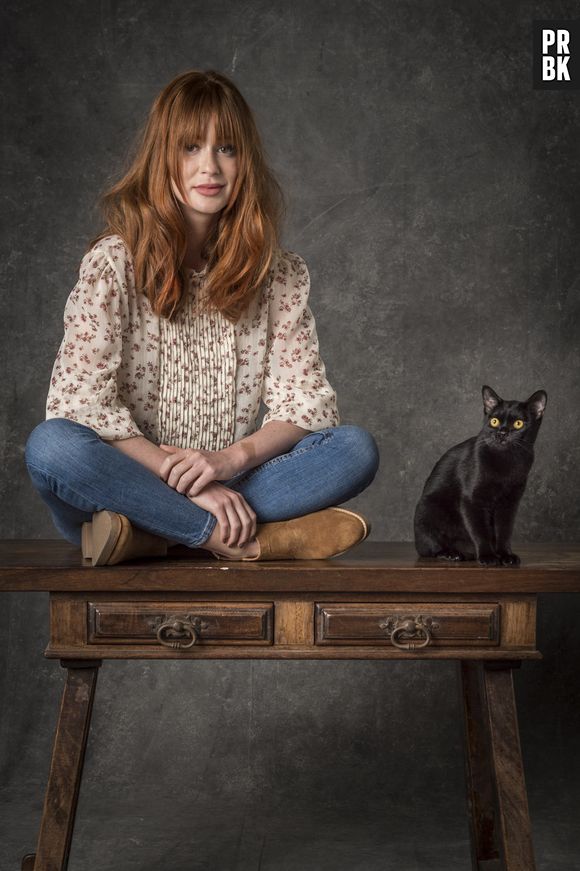 Em "O Sétimo Guardião", Luz (Marina Ruy Barbosa) fica noiva de Júnior (José Loreto)