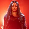 Após manchete sobre estar "mais cheia", Demi Lovato dá uma verdadeira aula e jornalista responde