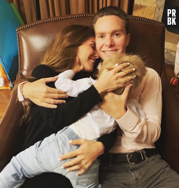 Anahi está casada com Manuel Velasco e, juntos, têm o pequeno Manuel