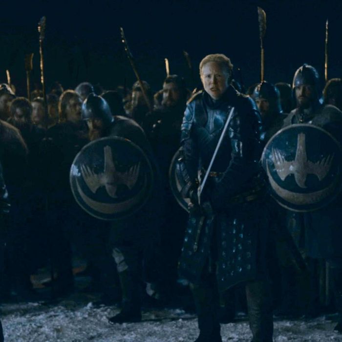 Final &quot;Game of Thrones&quot;: Brienne de Tarth (Gwendoline Christie) luta ao lado de Jaime Lannister (Nikolaj Coster-Waldau) na grande batalha