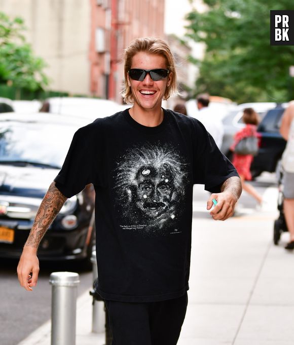 Justin Bieber está chegando com música nova