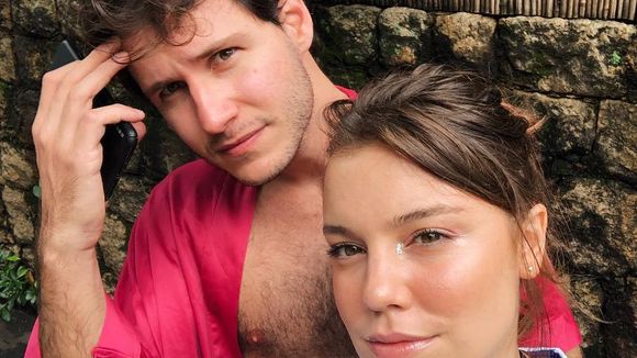 A mulher pode tomar atitude SIM e Alice Wegmann disse que foi ela quem pediu o amado em namoro