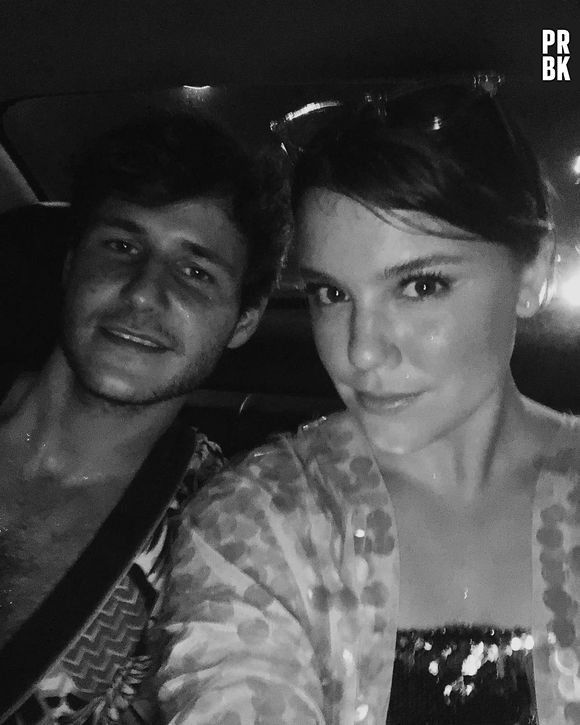 Alice Wegmann diz que não pensa em casamento com Miguel Ribas Gastal por enquanto