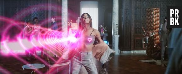 Ariana Grande está louca de ciúmes no clipe de "boyfriend", parceria com a Social House