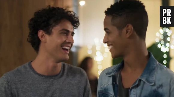 "Malhação": Guga (Pedro Alves) e Serginho (João Pedro Oliveira) vão se beijar em breve