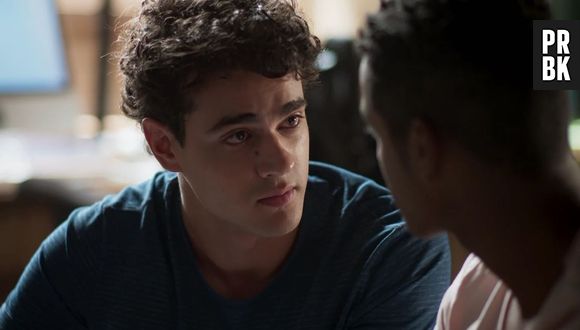 "Malhação": primeiro beijo de Guga (Pedro Alves) e Serginho (João Pedro Oliveira) irá ao ar em breve