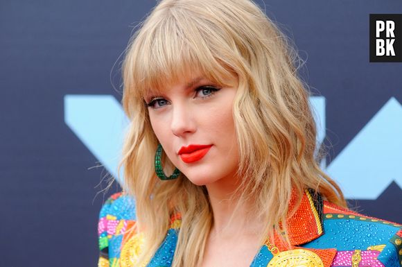 Os diários são uma imersão na mente da Taylor Swift, passando pelo processo criativo das suas músicas e até algumas polêmicas