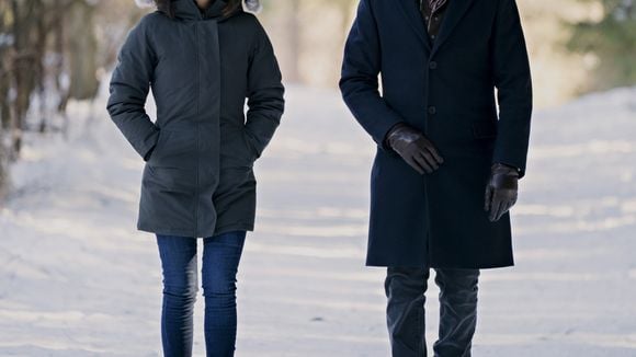 Listamos as 5 diferenças do filme "Deixe A Neve Cair" para o livro no Marca Página deste mês