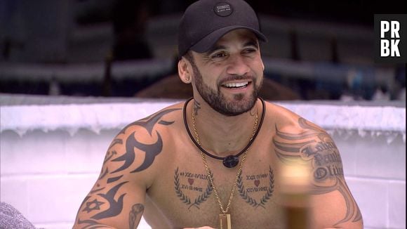 "BBB20": Hadson quer deixar as meninas que namoram mal vistas no reality