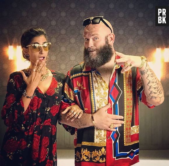 Helsinki (Darko Peric) e Nairobi (Alba Flores) são parceiros e melhores amigos em "La Casa de Papel"