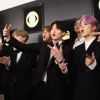 BTS posa no tapete vermelho da 61ª cerimônia do Grammy Awards, em 2019







