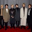 BTS posa no tapete vermelho do Grammy Awards 2020
  
  
    
  
  
  
  
  