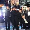 BTS posa na Times Square na véspera de ano novo de 2020


