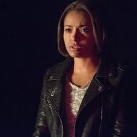 Na 6ª temporada de "The Vampire Diaries": Bonnie relembra o Natal