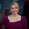 Daniel Radcliffe se desculpa com fãs de "Harry Potter" após tweets transfóbicos de J.K. Rowling