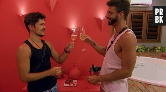 "De Férias com o Ex Brasil", 6ª temporada: Matheus e Rafa curtiram a suíte master