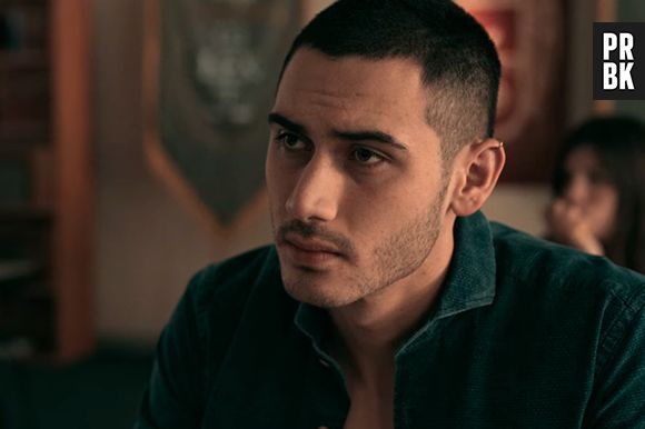 "Desejo Sombrio": Alejandro Speitzer tem apenas 25 anos