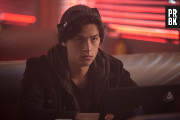 Filme com Cole Sprouse e Kiernan Shipka ainda não tem data de estreia definida