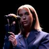 Dua Lipa fará show virtual com vibe futurista