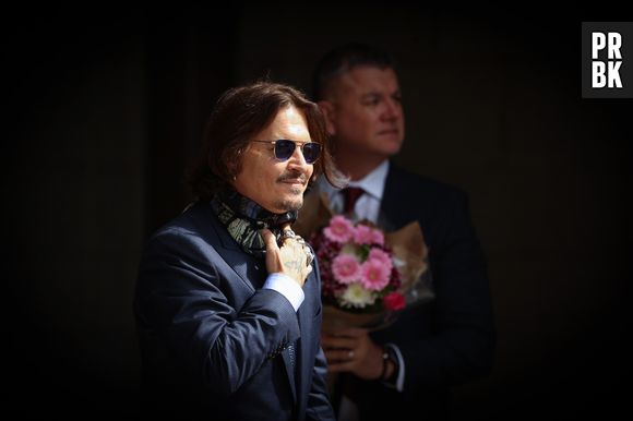 Acusado de agredir ex-esposa, Johnny Depp é demitido de "Animais Fantásticos"