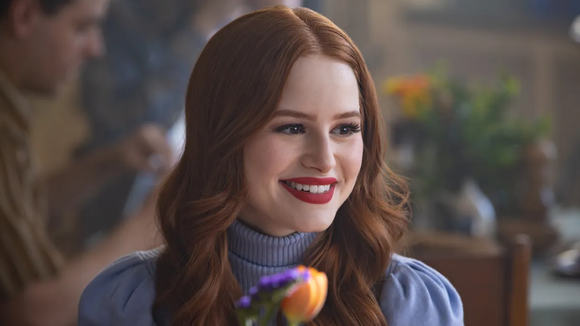 Showrunner de "Riverdale" libera cena da 5ª temporada com Cheryl Blossom! Vem ver