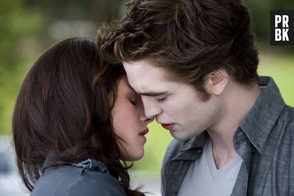 A saga "Crepúsculo", com Robert Pattinson e Kristen Stewart, vai ganhar versão estendida em DVD e Blu-ray