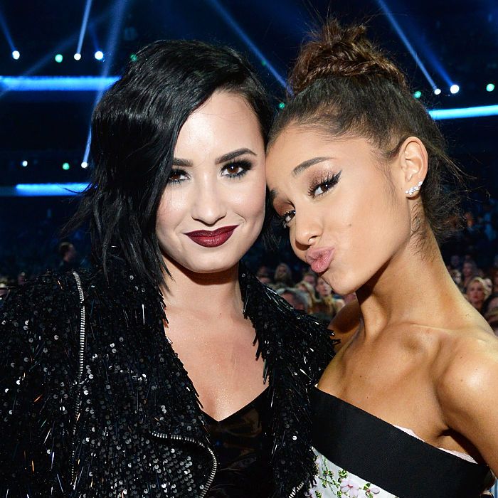 Fãs suspeitam que Demi Lovato e Ariana Grande podem lançar uma parceria em breve