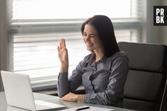 Em entrevistas de emprego, mesmo online, seja você mesmo e mostre sua personalidade