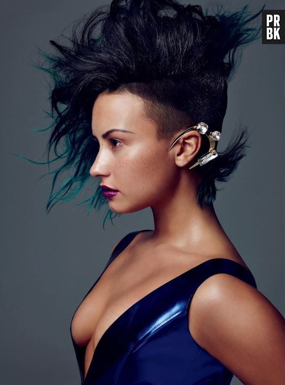 Demi lovato é clicada sensual e roqueira ao mesmo tempo! A cantora arrasou, não?